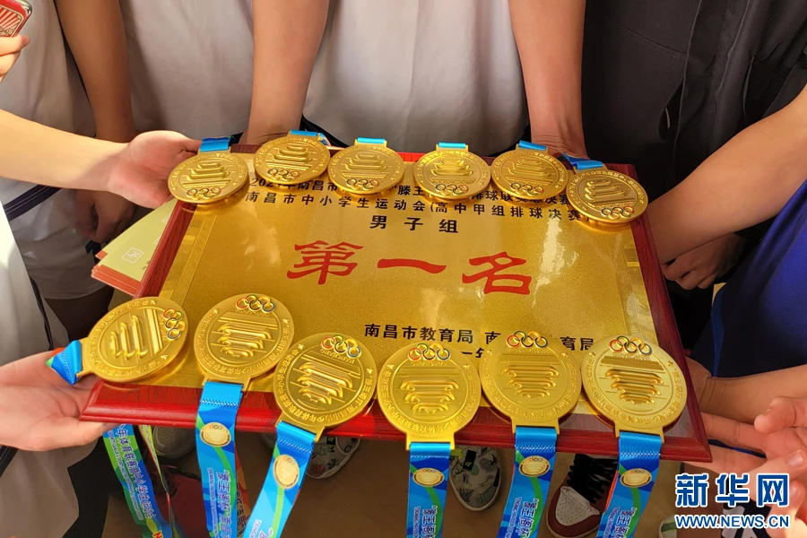 刻苦训练篮球时如何避免受伤的建议_1